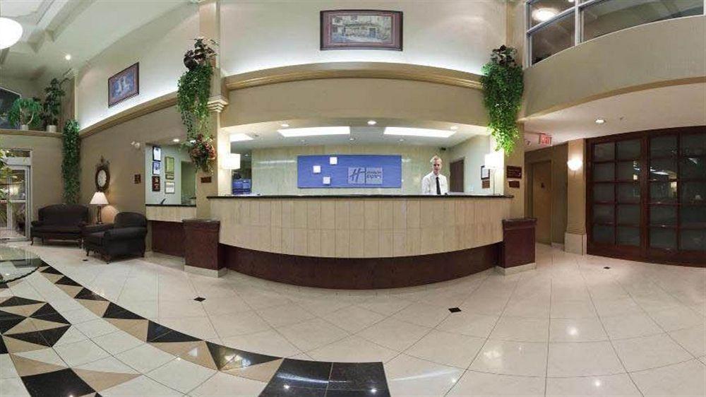 Holiday Inn Express Calgary South By Ihg Kültér fotó