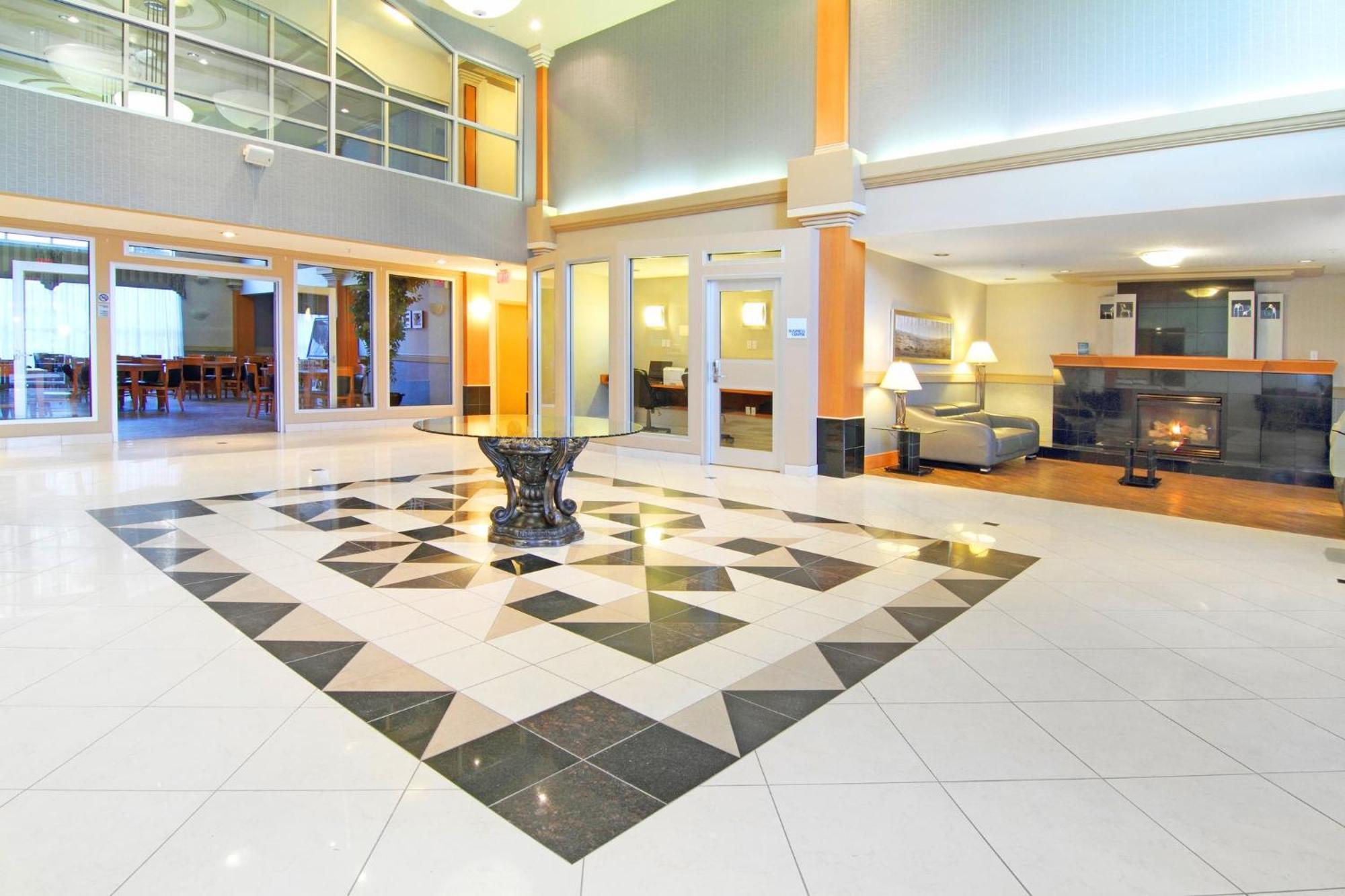Holiday Inn Express Calgary South By Ihg Kültér fotó