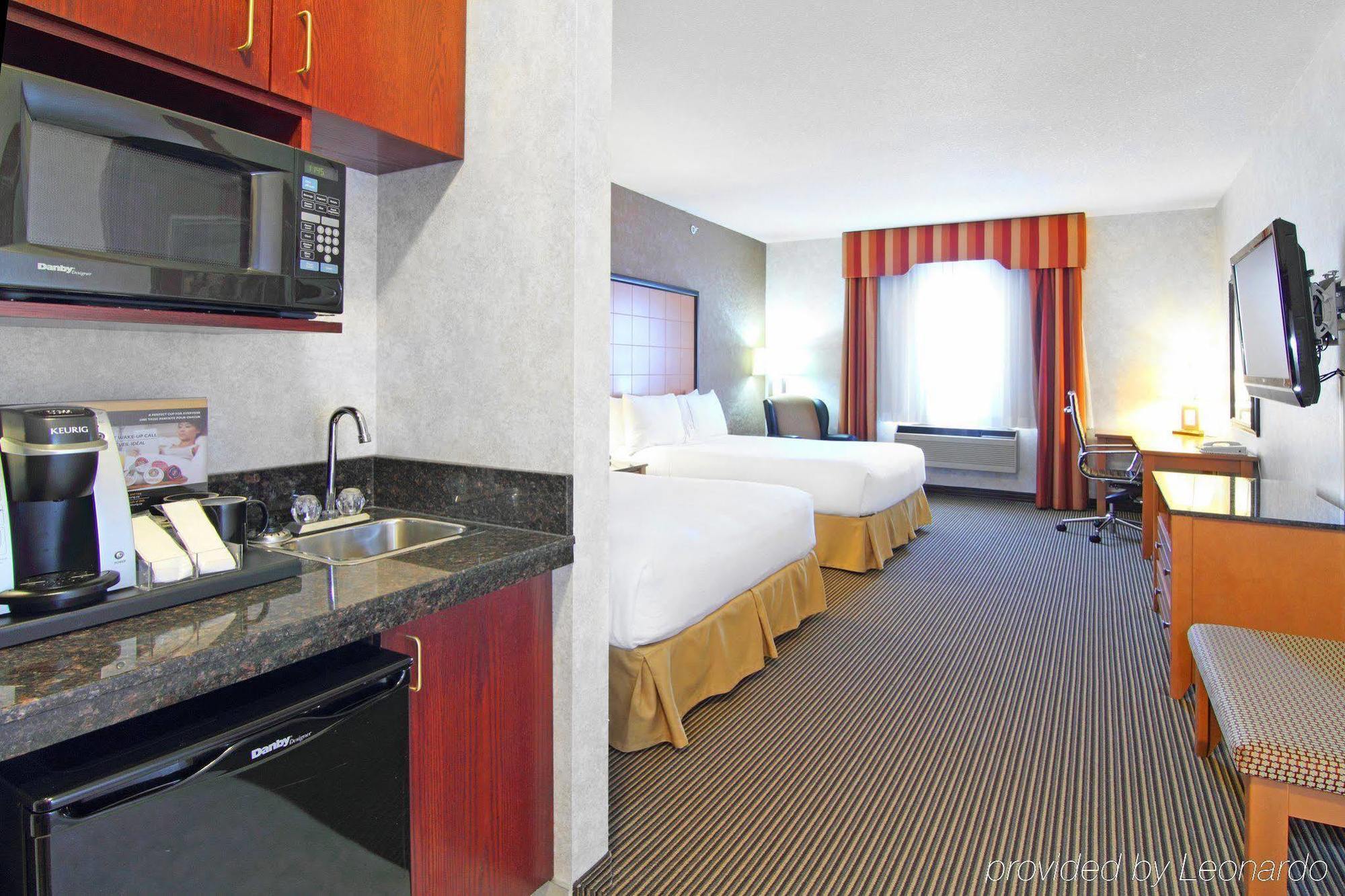 Holiday Inn Express Calgary South By Ihg Kültér fotó
