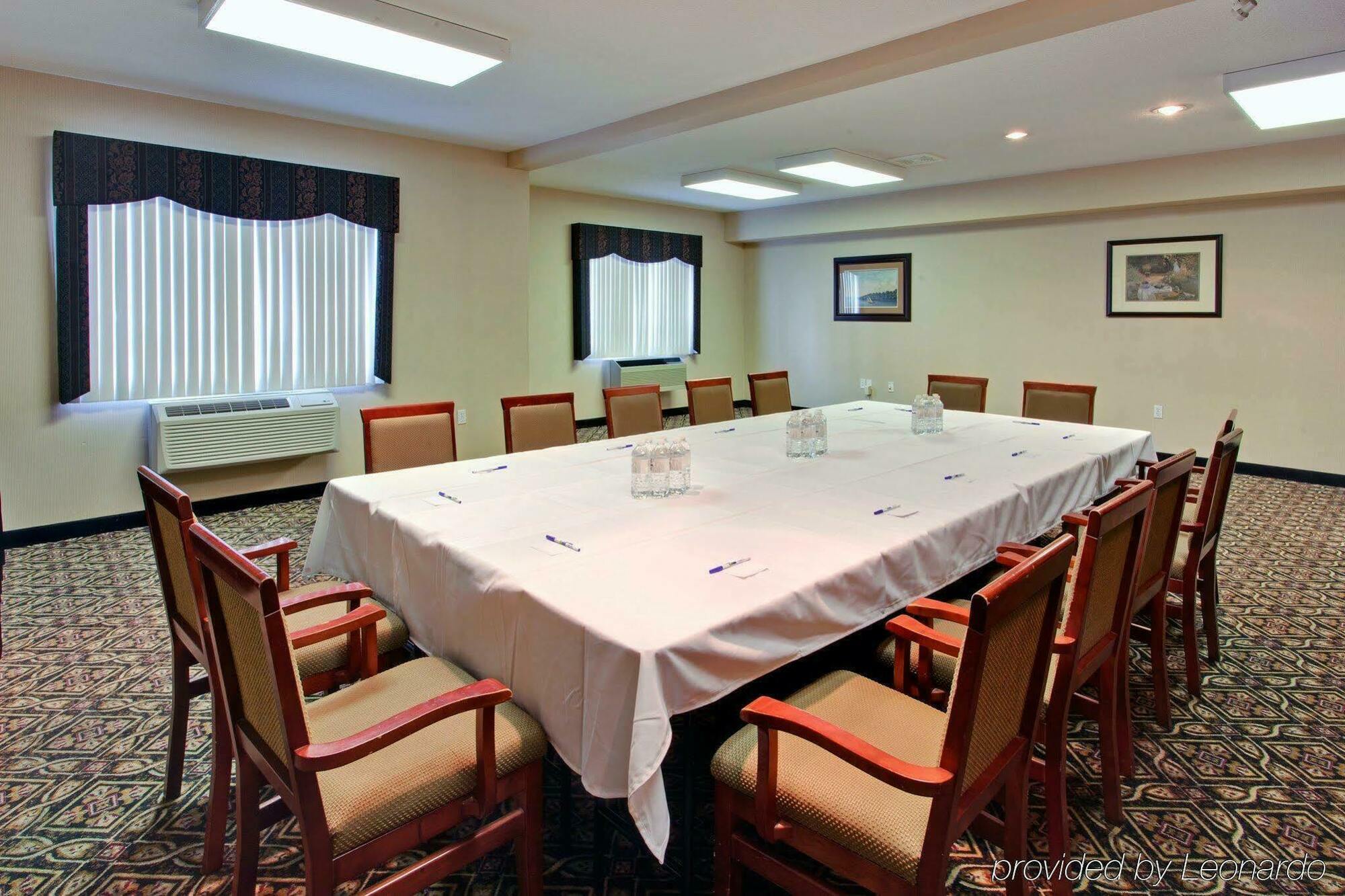 Holiday Inn Express Calgary South By Ihg Kültér fotó