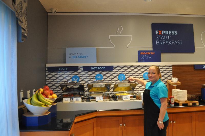 Holiday Inn Express Calgary South By Ihg Kültér fotó
